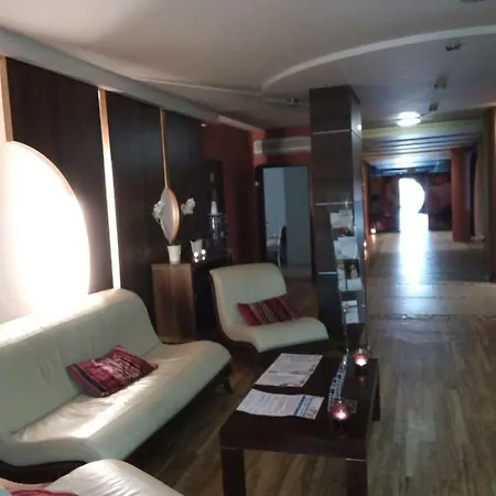 Apartament 620 W Z Basenem 公寓 科沃布热格